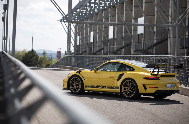 Illustration for article titled The 2019 Porsche GT3 RS Is The Exception To The Rules Of Physics